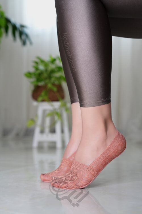 جوراب زنونه کالجی تمام نخ زیر مچی طرح دار