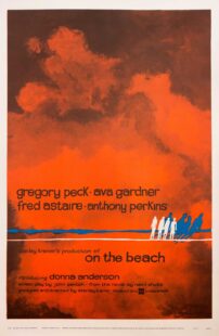 دانلود فیلم On the Beach 1959399529-321796455