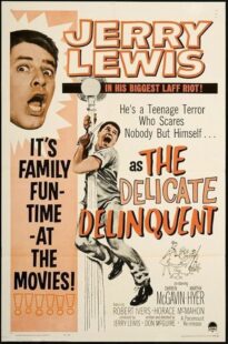 دانلود فیلم The Delicate Delinquent 1957422627-1814342893